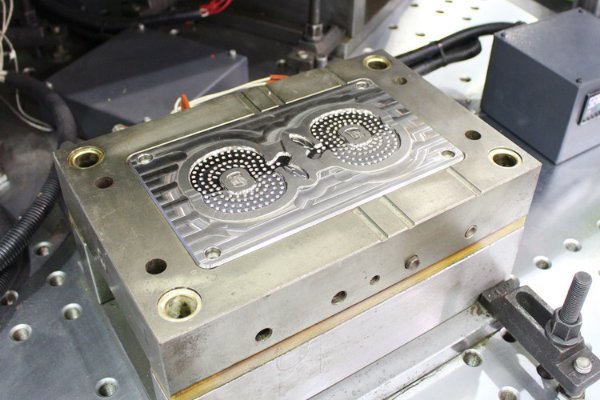 Details about the LSR injection molding process