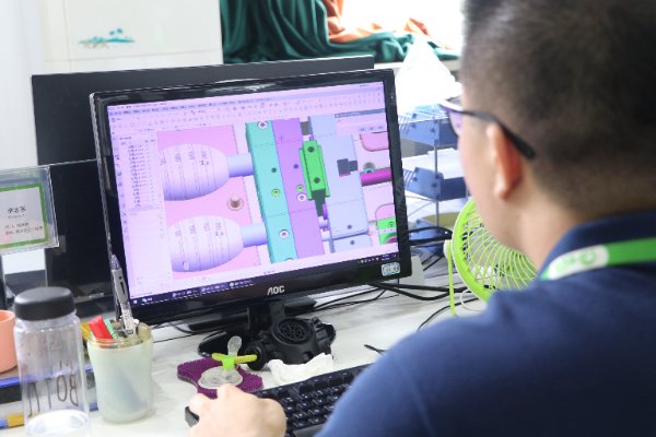 The Science Behind Silicone: Understanding Cure Chemistry for Better Molding