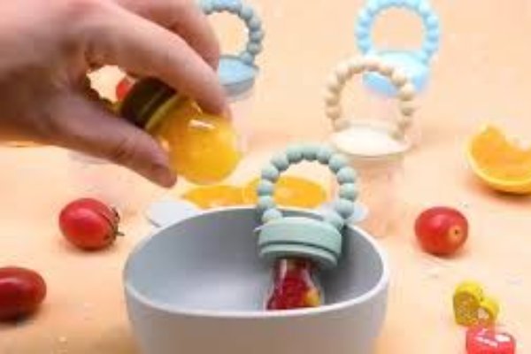 Nipple Fruit Feeder: Innovative Silicone Molding for Safe Baby Weaning
